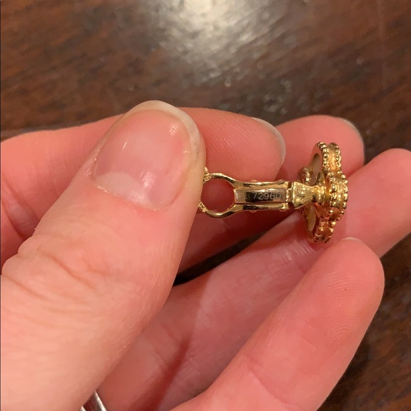 SOLD💢Van Cleef & Arpels earrings Mother of Pearl - Picture 7 of 8